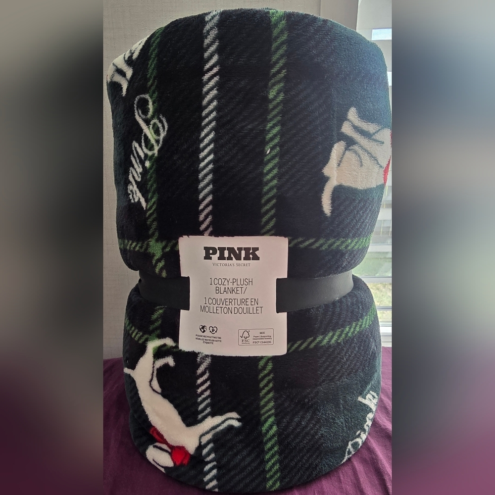 PINK VS Plush Blanket